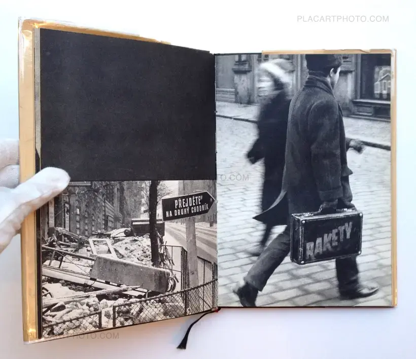 Toto město je ve společné péči obyvatel / This city is under the control of its citizens