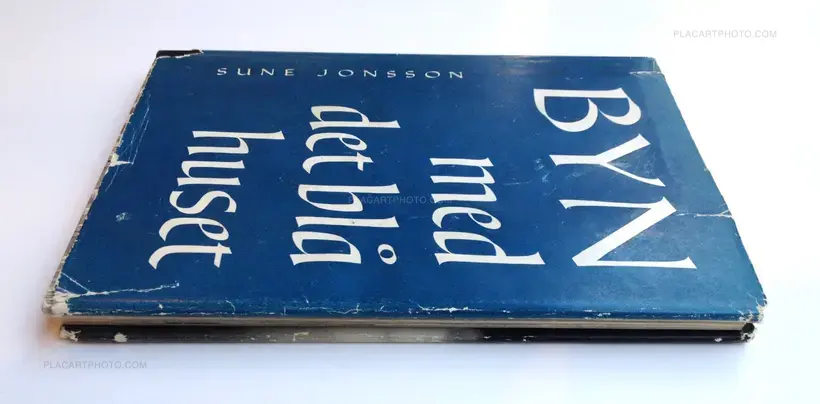 Byn med det bla huset