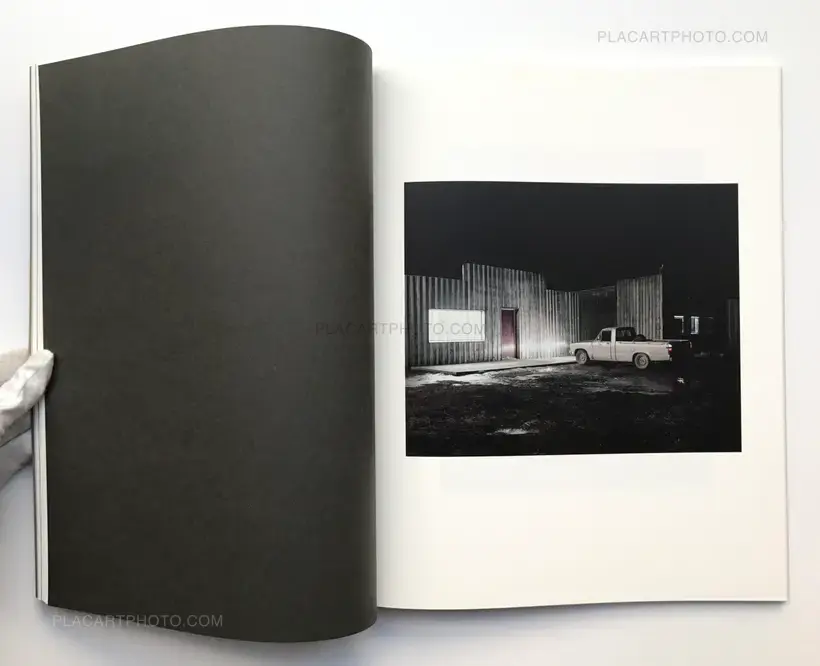 Grays the mountain sends