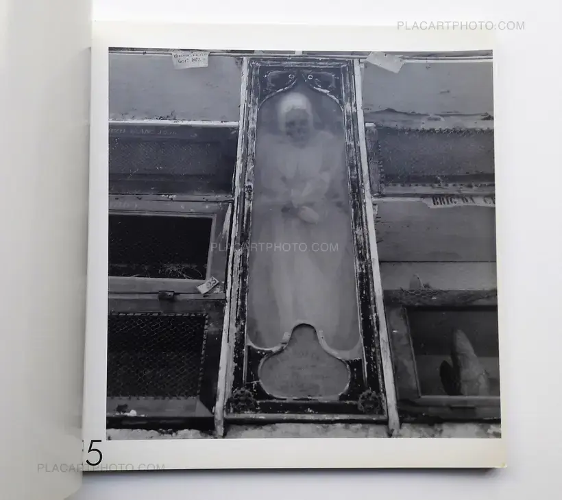 Mas Aca del Mas Alla (SIGNED)