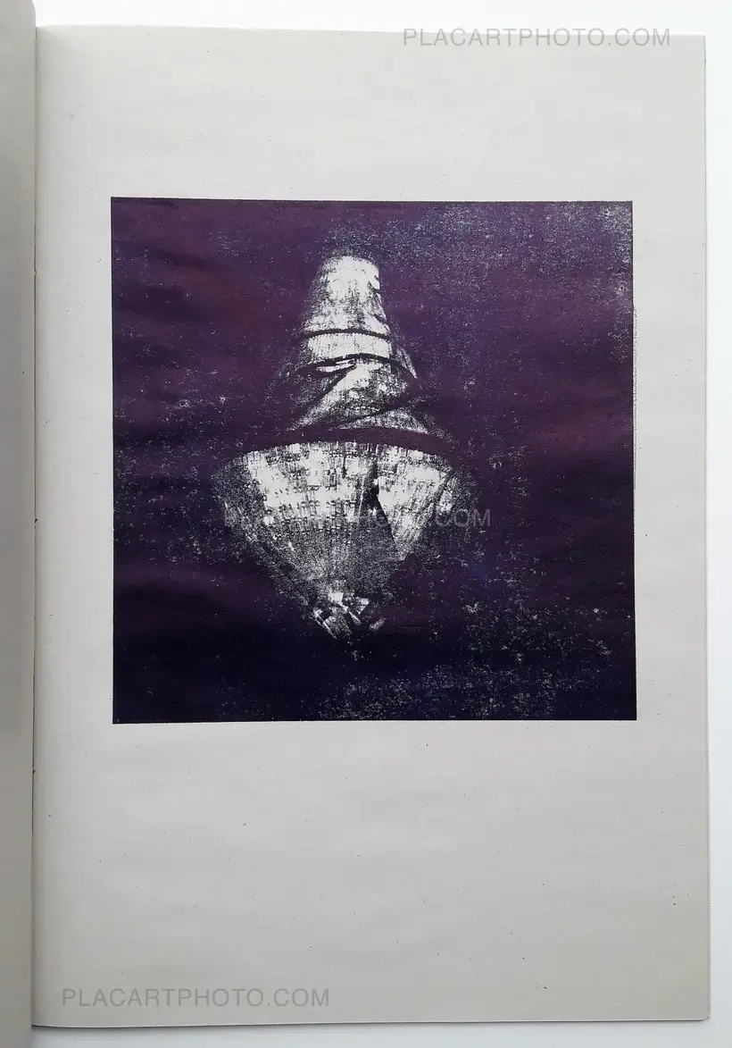 Detalles secundarios / Details secondaires (ONLY 100 COPIES - SIGNED)