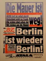 Die Mauer ist weg ! (Signed)