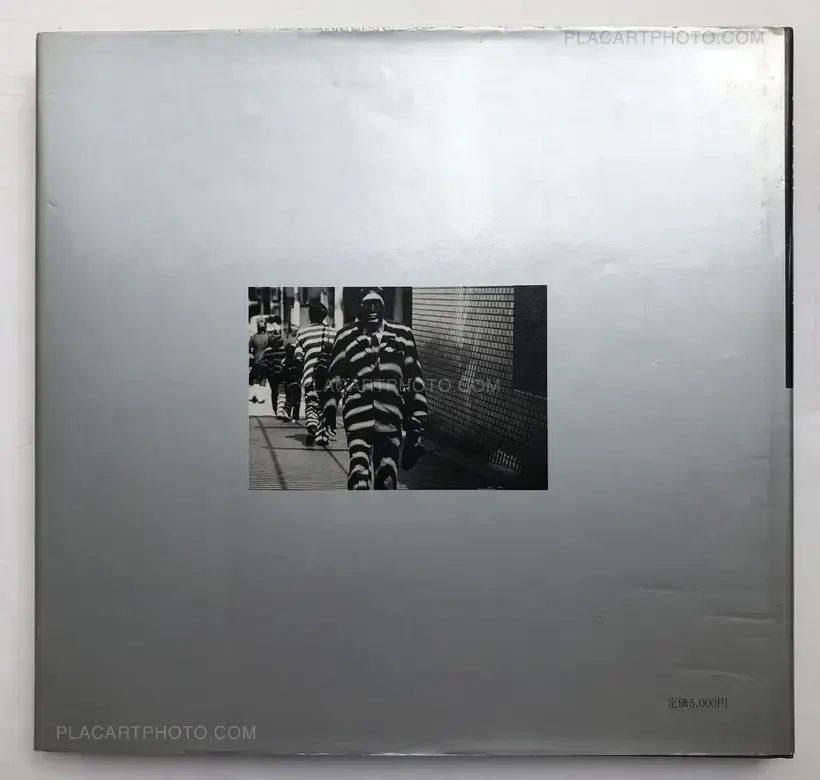 Cities : Spaces between real and unreal (Signed)