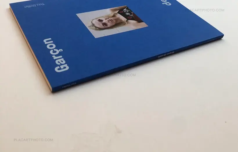 garçon de café (Signed)