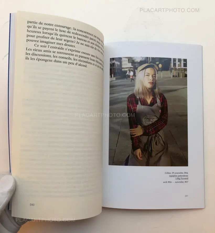 garçon de café (Signed)