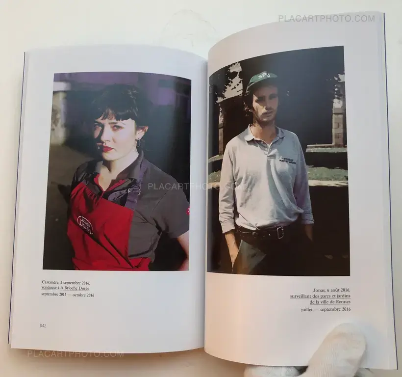 garçon de café (Signed)