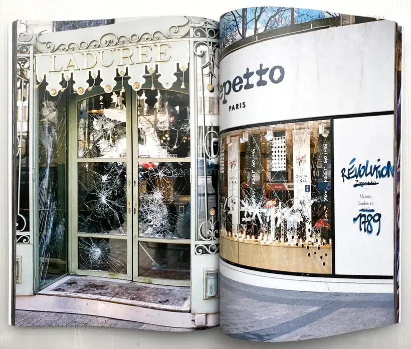 LE THÉÂTRE DES CÉLÉBRATIONS (SIGNED)