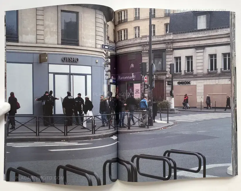 La ville lumière Paris, 8 Dec 2018 (Signed by both)