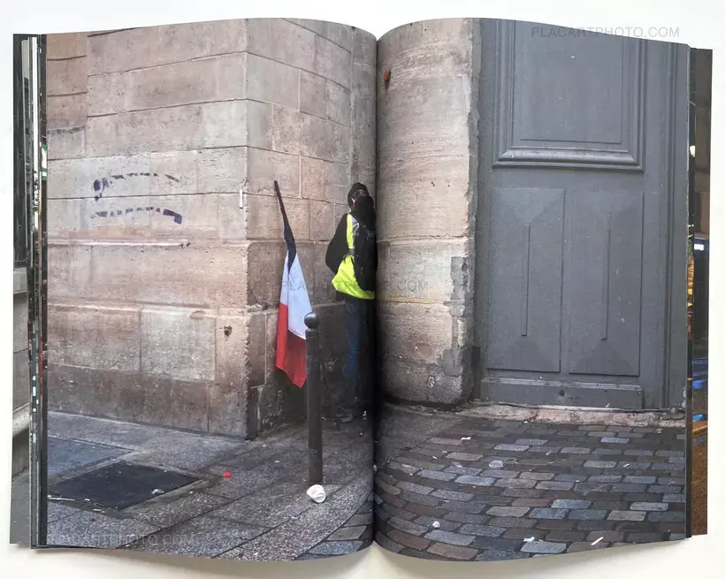 La ville lumière Paris, 8 Dec 2018 (Signed by both)