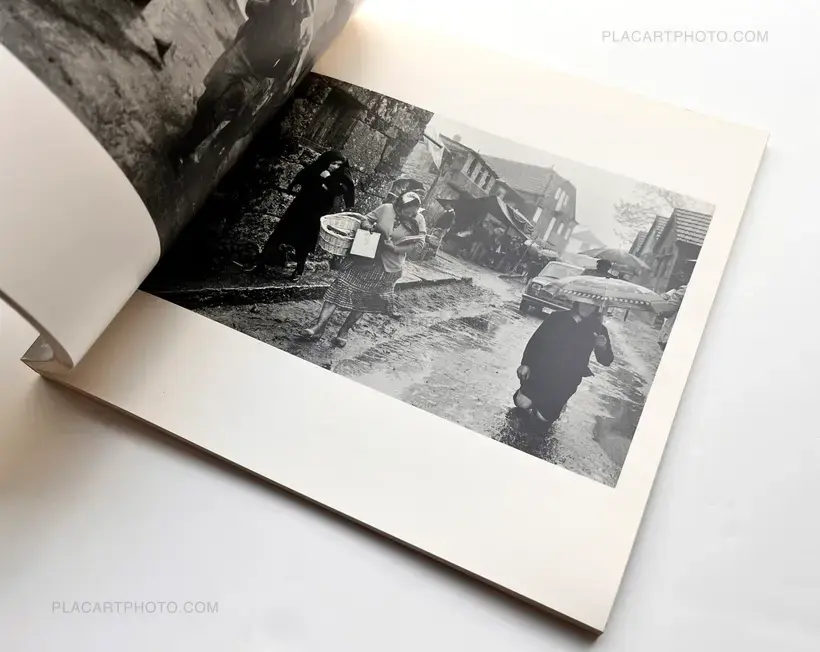 ESPANA OCULTA (ASSOCIATION COPY)