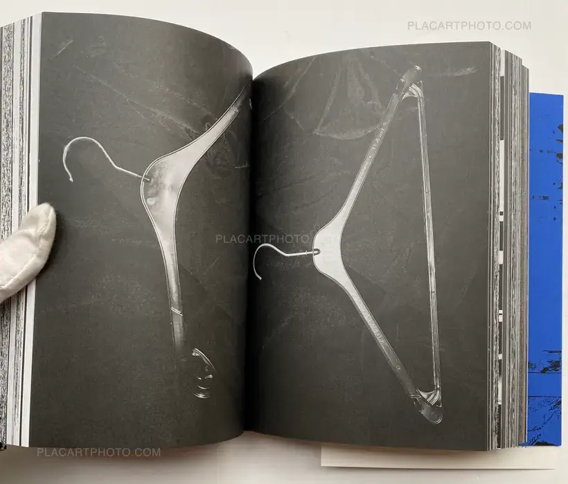 Photography 写真 (Last copy, seald copy, blue cover)