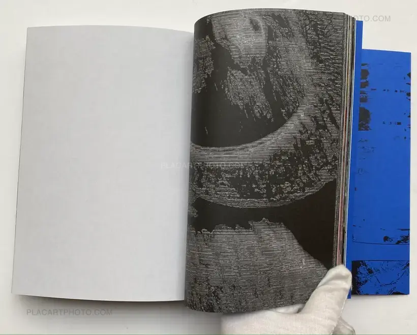 Photography 写真 (Last copy, seald copy, blue cover)