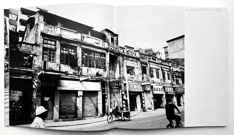 SHUN TAK PEOPLE 順德人 (SIGNED)