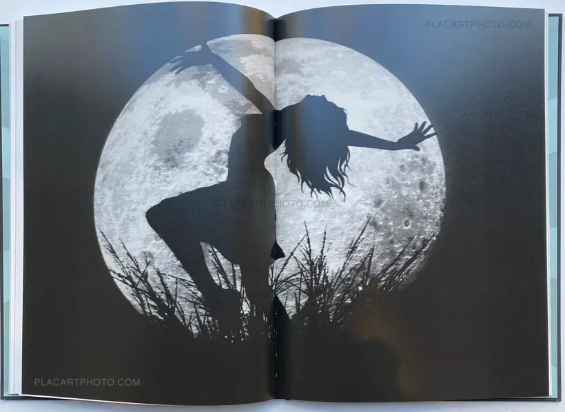 CIRCUS NOIR (SIGNED)