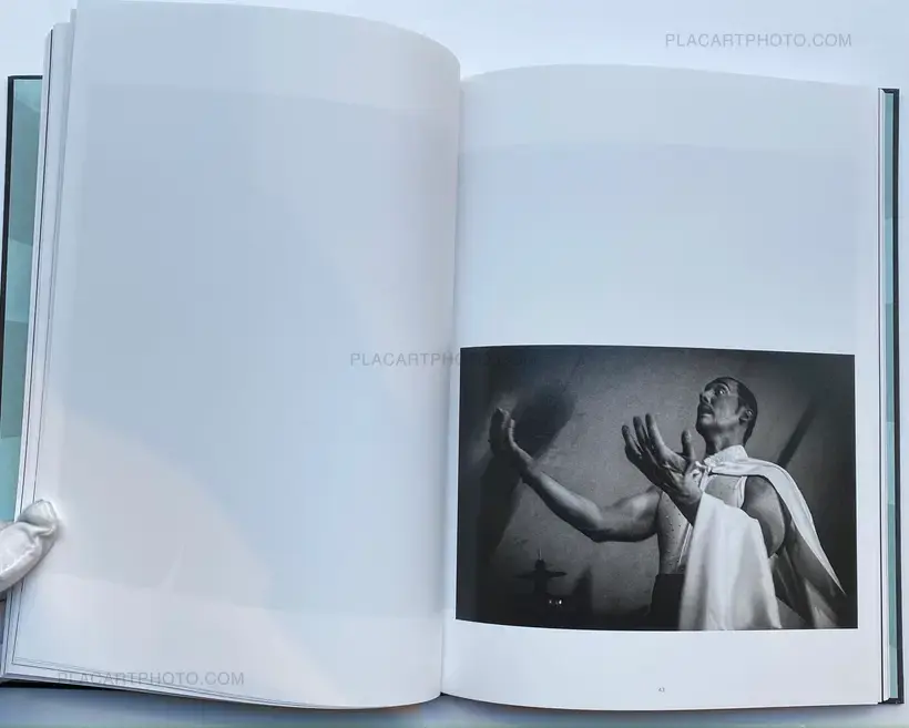 CIRCUS NOIR (SIGNED)