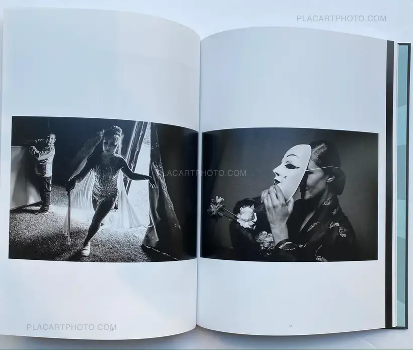 CIRCUS NOIR (SIGNED)