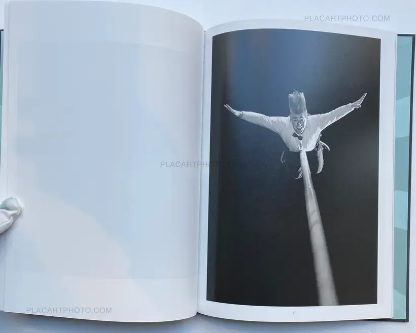 CIRCUS NOIR (SIGNED)