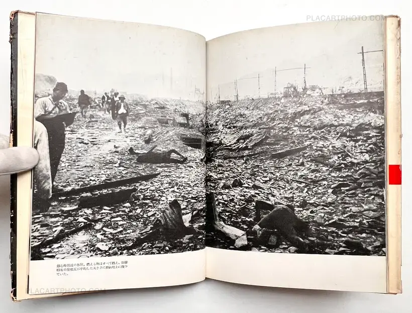 Genbaku no Nagasaki, Kiroku Shashin / A remembrance album of atom-bombed Nagasaki