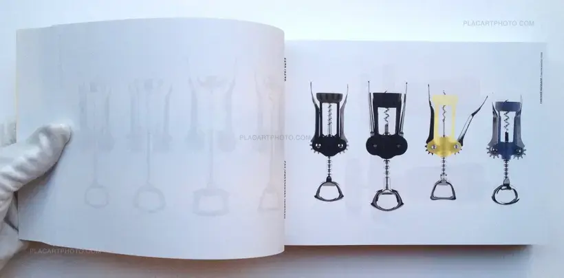 Checked Baggage : 3264 prohibited items