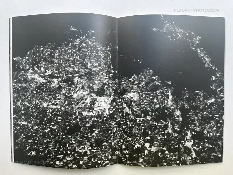 Rio, Favela (SIGNED)