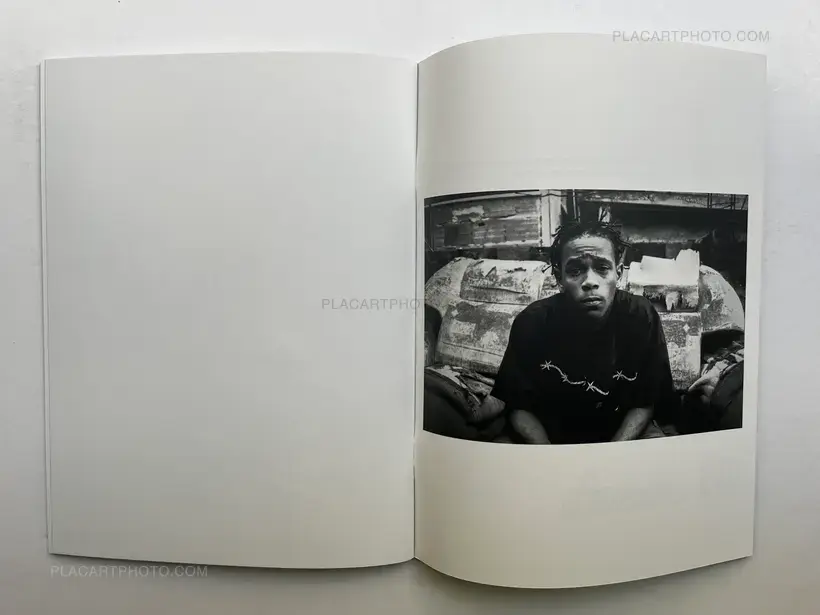 Rio, Favela (SIGNED)