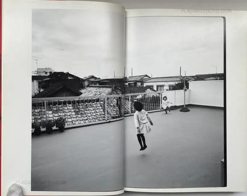 Shashin Shijo Shugi (Personal Sentimentalism in Photography) (WITH OBI)