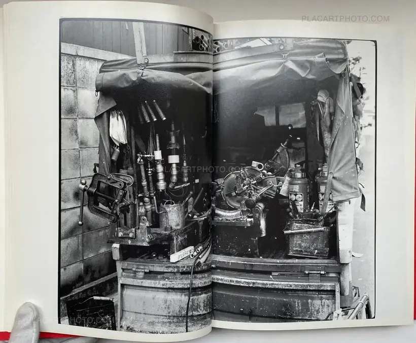 Shashin Shijo Shugi (Personal Sentimentalism in Photography) (WITH OBI)