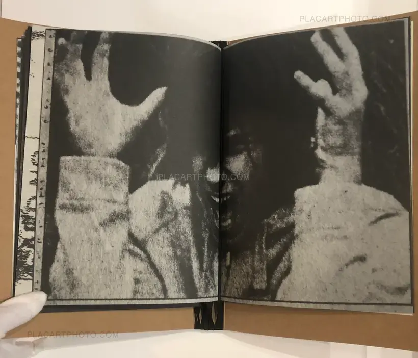 1528 (Signed and numbered of 300 copies)