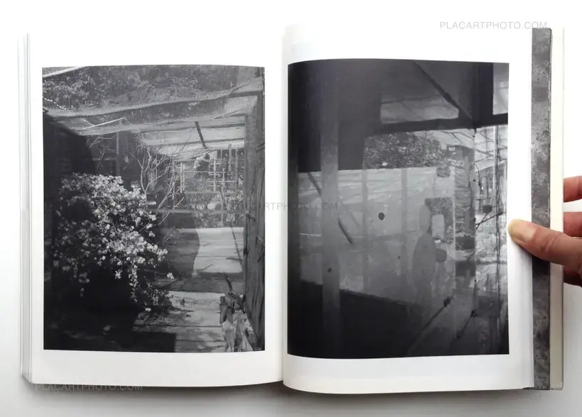 A living space : the homes of Pak Sha O