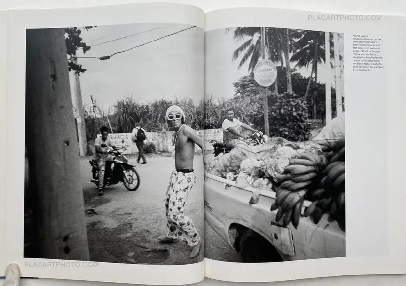 LOEWE 2019 Paula's Ibiza