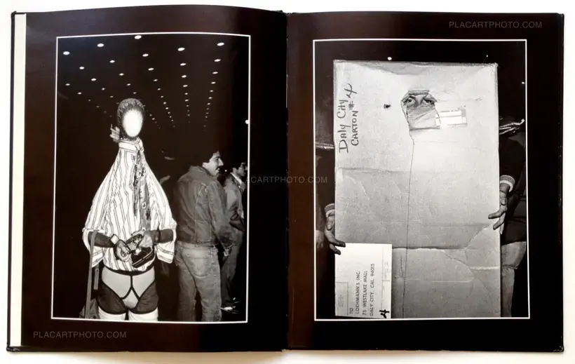 Halloween : A Fantasy in Three Acts