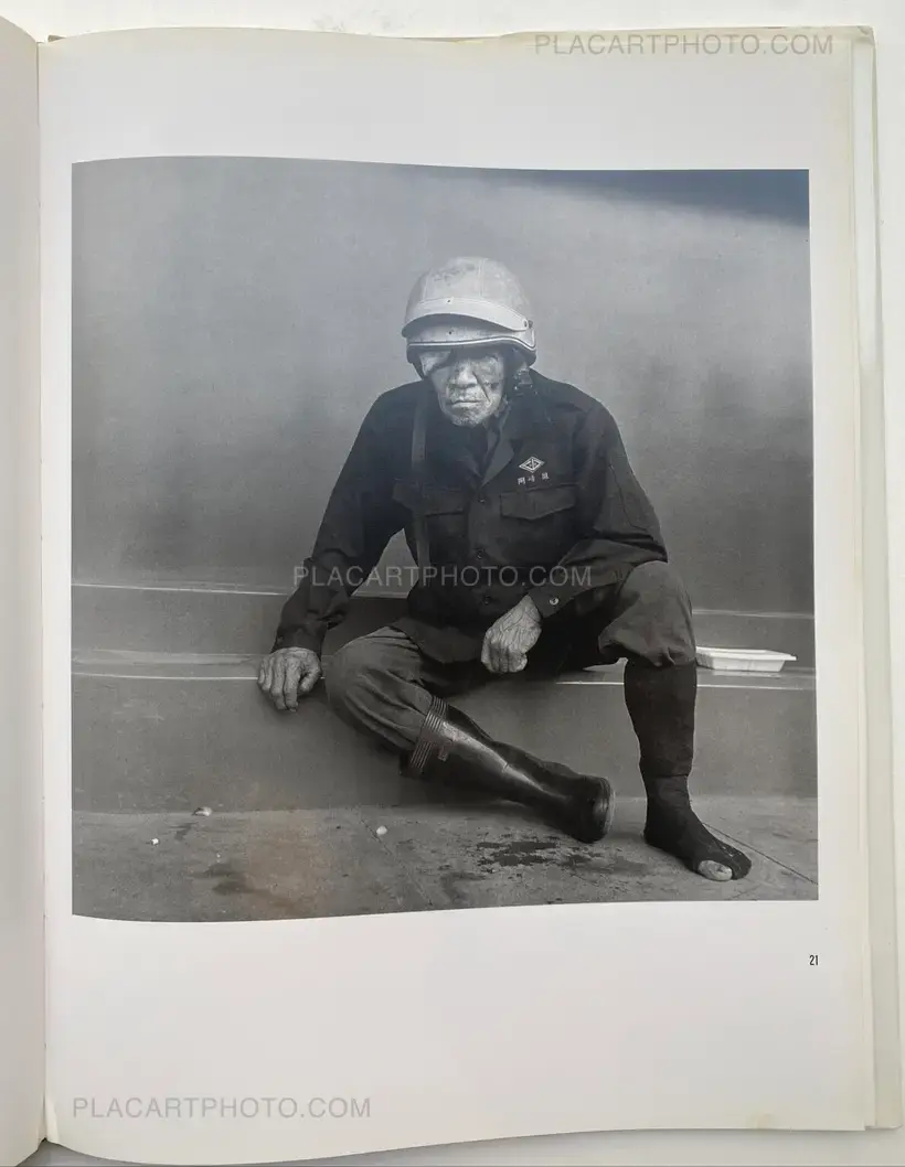 ECCE HOMO TOKYO ASAKUSA PORTRAITS OF KINGS