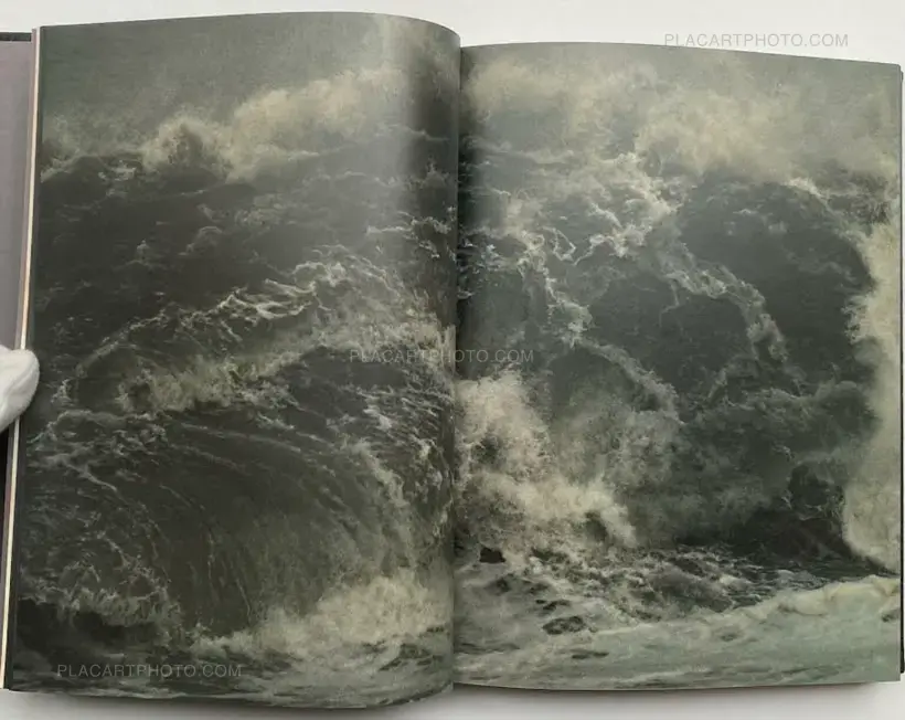 A fine day / Hareta Hi (SIGNED)