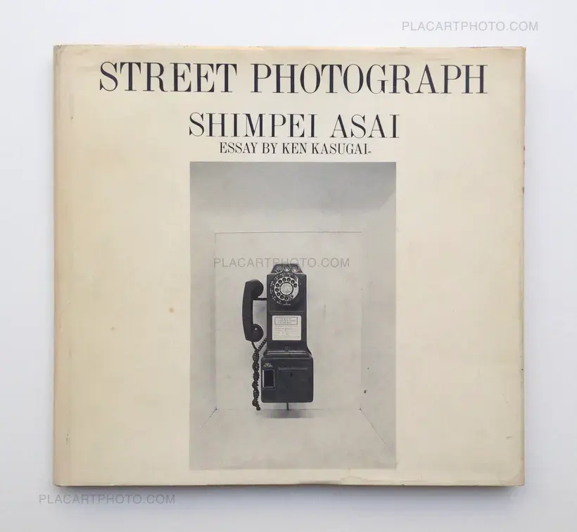 STREET PHOTOGRAPH (SIGNED)