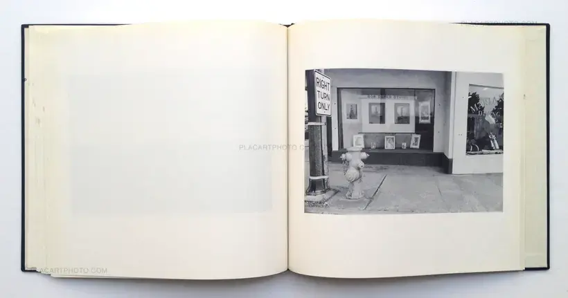 STREET PHOTOGRAPH (SIGNED)