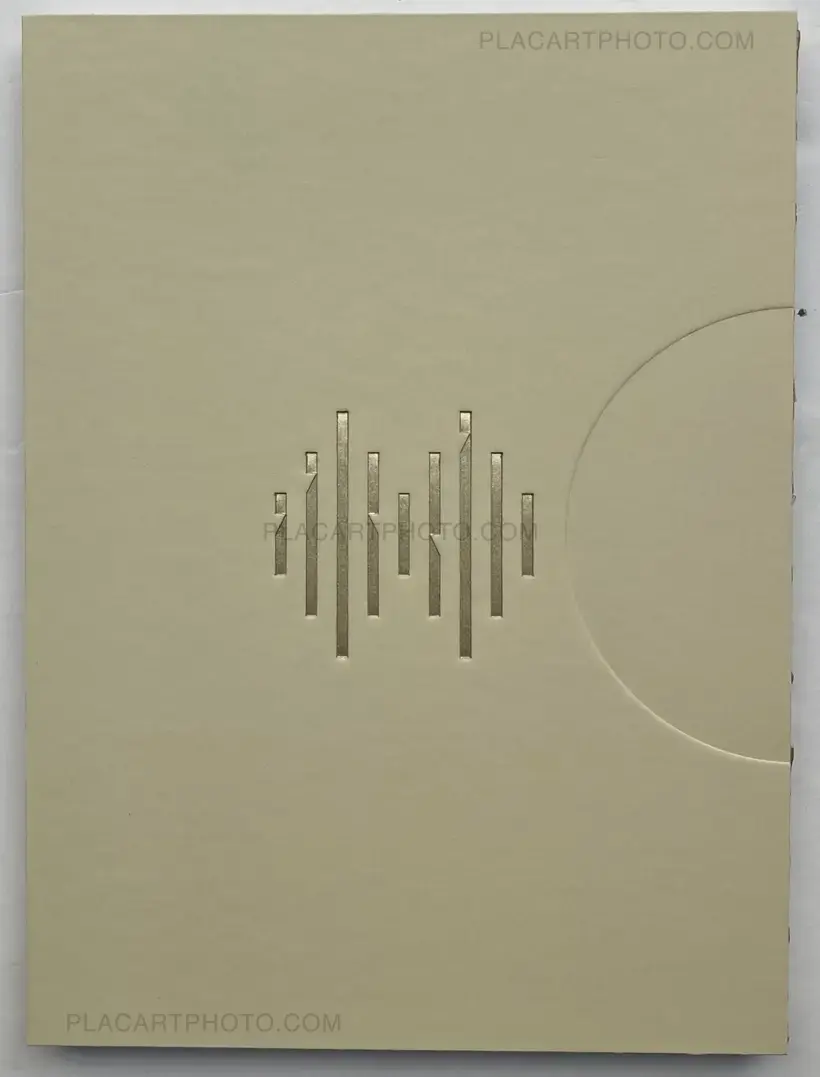 Lejos de la Tierra (LTD EDT)