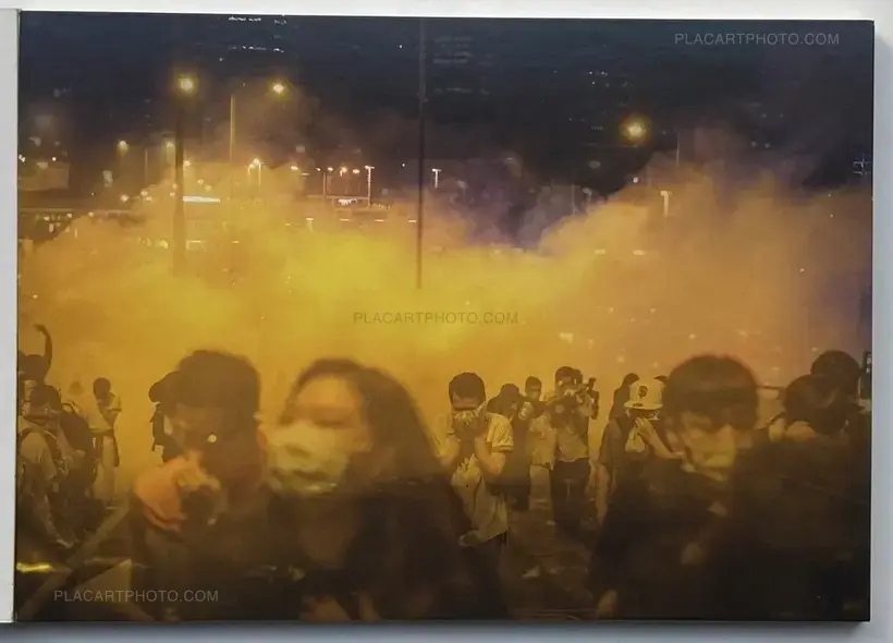 Hong Kong : A record of conflicts 2005-2015 (set of postcards) (SIGNED)