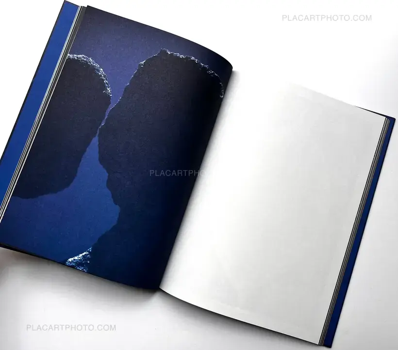 DRIFTING STONES (SIGNED)