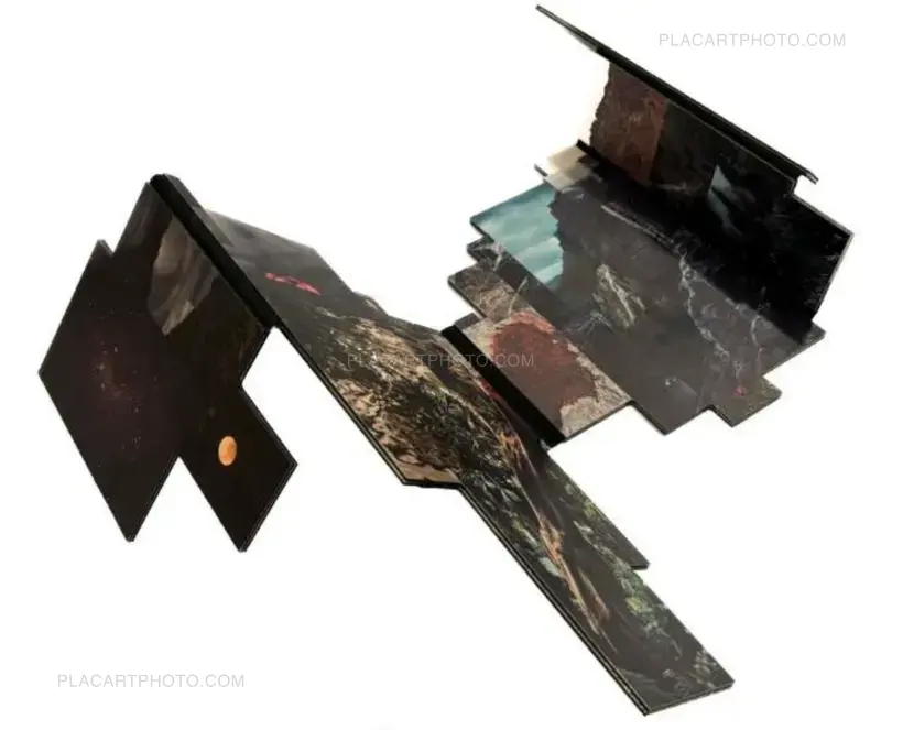 Caligo. A photo sculpture book (EDT OF 20)