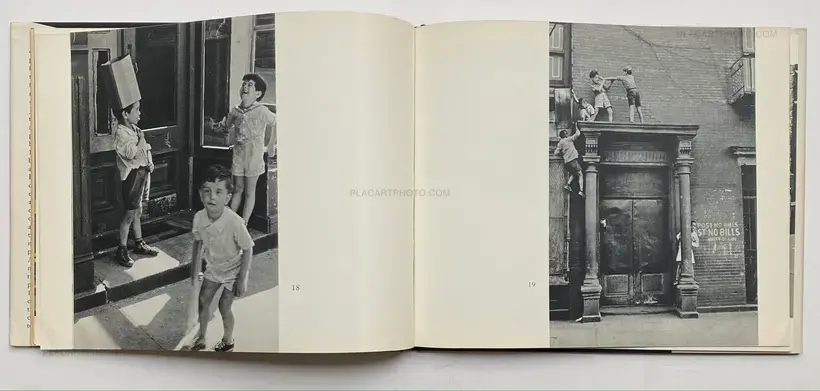 A WAY OF SEEING (FIRST HARDCOVER EDT)