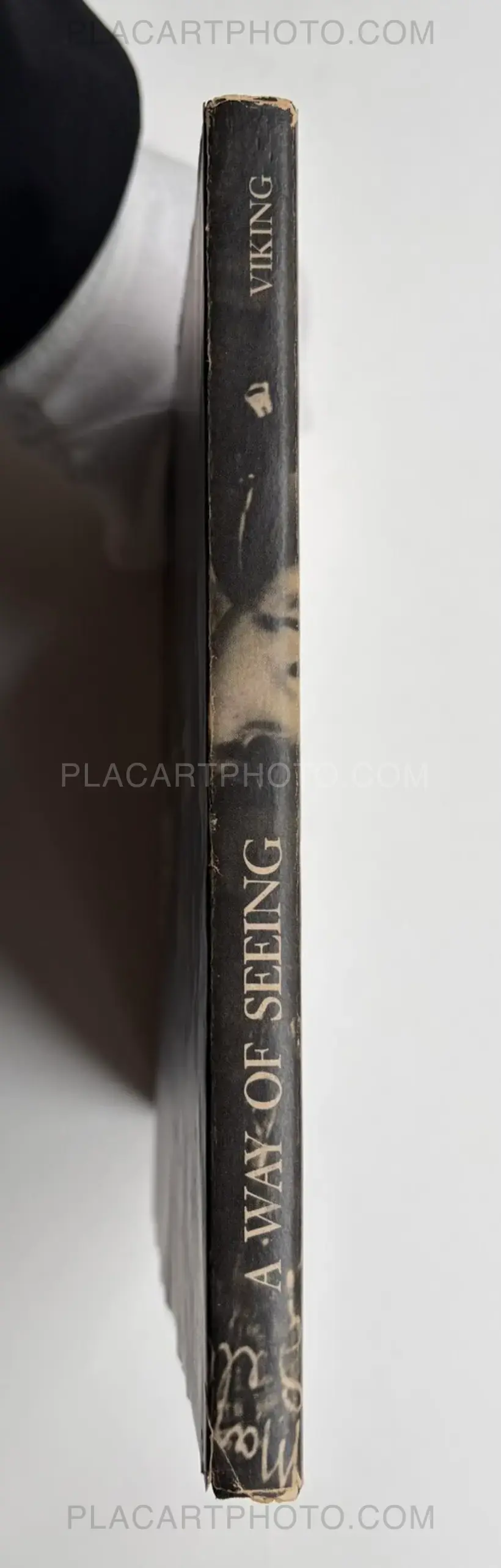 A WAY OF SEEING (FIRST HARDCOVER EDT)