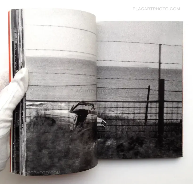 Akai Goya / Toyomitsu Higa Shashinshu 1970-1972