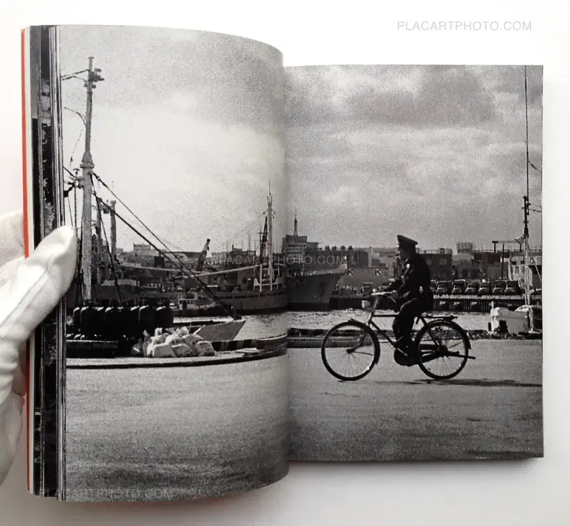 Akai Goya / Toyomitsu Higa Shashinshu 1970-1972